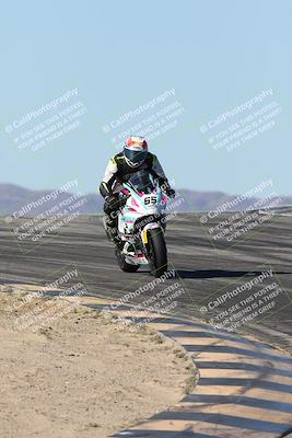 media/Dec-07-2025-CVMA (Sun) [[3e7d2de5dc]]/Race 7-Formula Lightweight Twins Shootout/